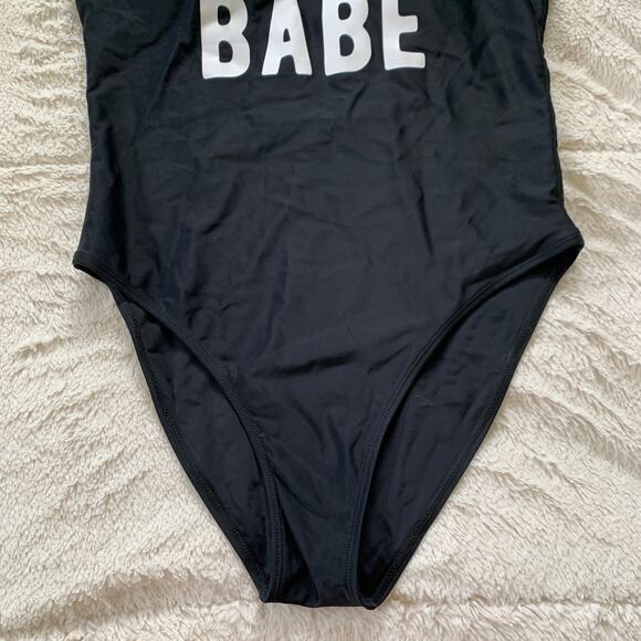 3/$20 NWOT Cupshe women's black babe scoop back one piece swimsuit SZ XL - Picture 4 of 8